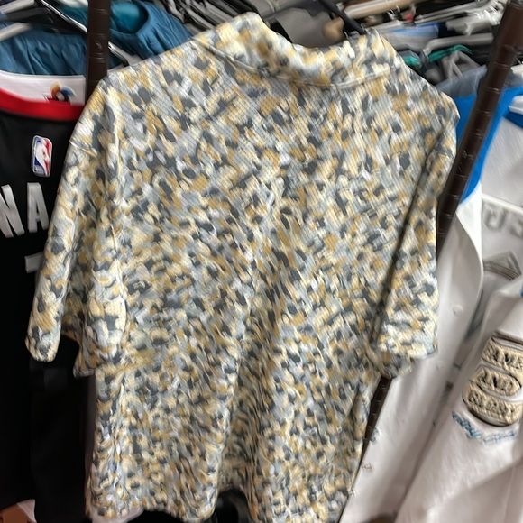 Men’s Rare Jordan Sportswear Button Up Shirt Used Sz Small Tan Grey - Picture 6 of 8